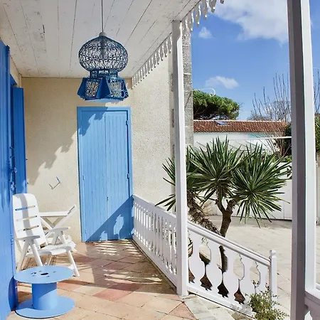 Emblematique De Charme Avec Acces Plage *